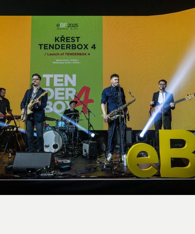 LED screen rental zaragoza - INFiLED